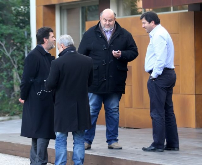 «Δεν καιγόμαστε να πουλήσουμε»