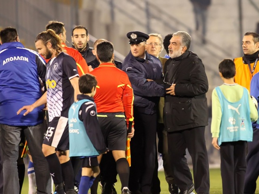 Απολογείται ο Βελλής