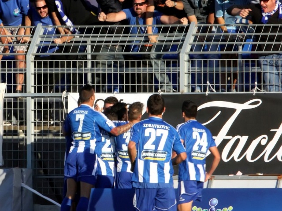 Χωρίς δύο με Τρίπολη