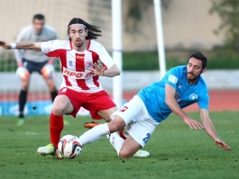Κλείνουν Κοτίτσας, Στρατομήτρος