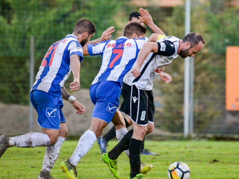 Σκύβουν τα κεφάλια στο Αιγίνιο