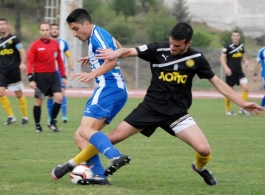 Καρέ απουσιών ο Βύζας