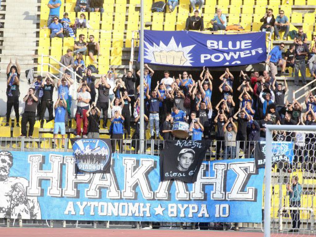 Ανοίγει τη θύρα 6