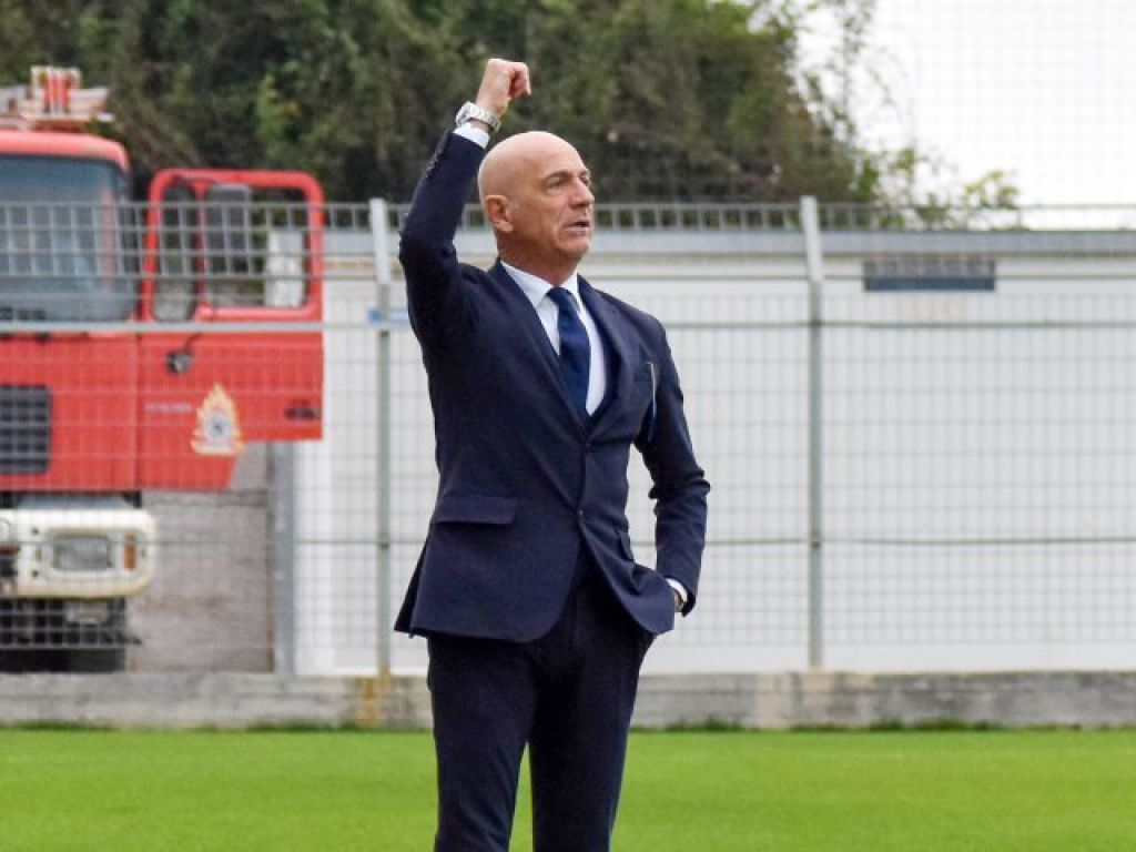 Σανίνο: «Συμπαγείς και συγκεντρωμένοι»