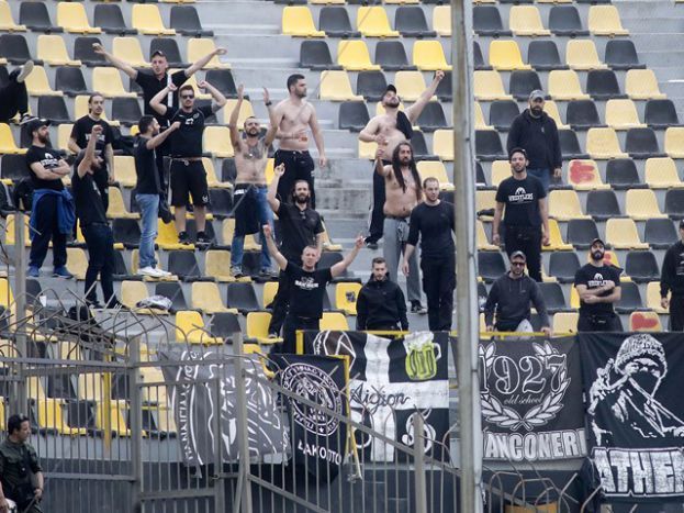 Στο πλευρό του Παναιγιαλείου