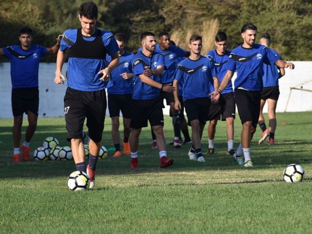 Διπλή προπόνηση στη Μοναχή Ελιά