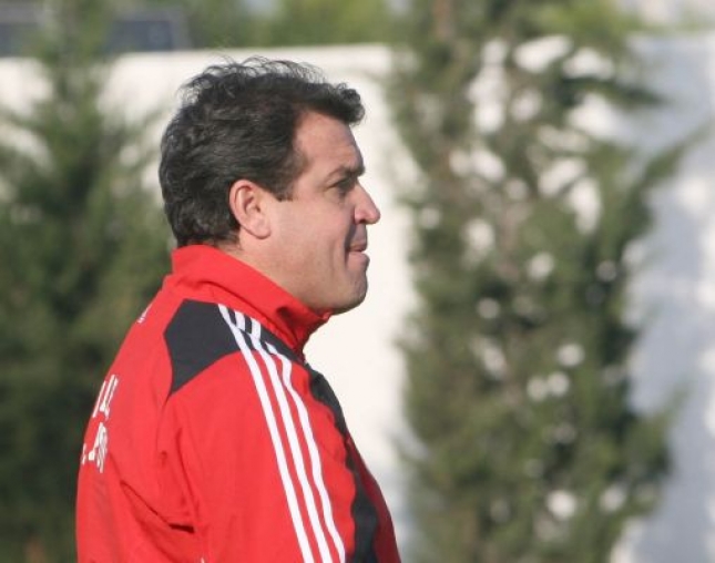 Μίχος: «Tρίποντο παραμονής»