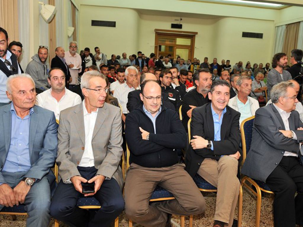 Συμμαχία… παραιτήσεων