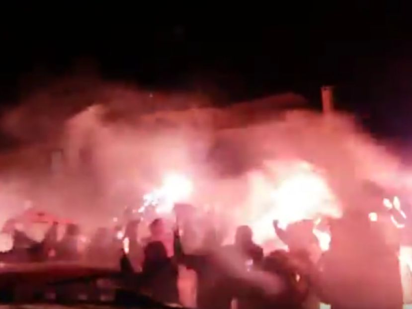 Αποθέωση σε Εθνική Οδό, Αγυιά! (video)