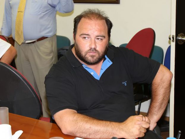 «Μόνο με δύο ομίλους»