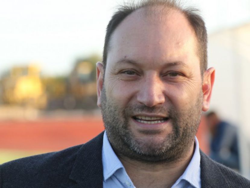 «Να αρχίσουμε με όσες ομάδες αντέξουν»