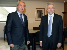 Συνάντηση με Καλογιάννη, Ασλανίδη