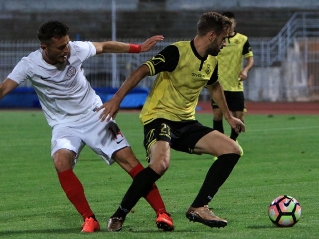 Στο… περίμενε η Αναγέννηση