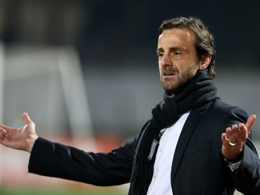 «Προπονητή από Super League»