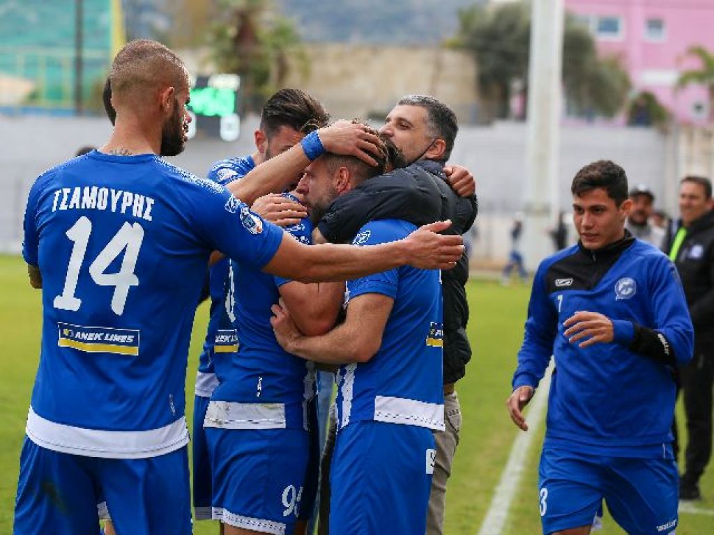 Τρεις εκτός στα Χανιά