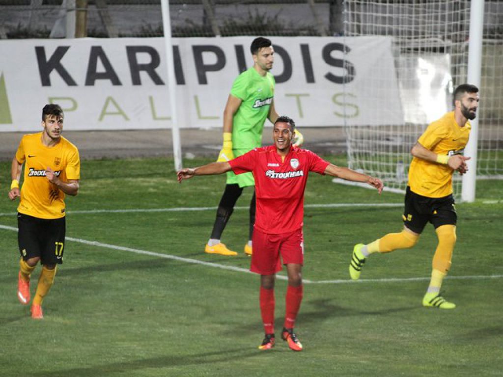Θέλει δουλειά επιθετικά