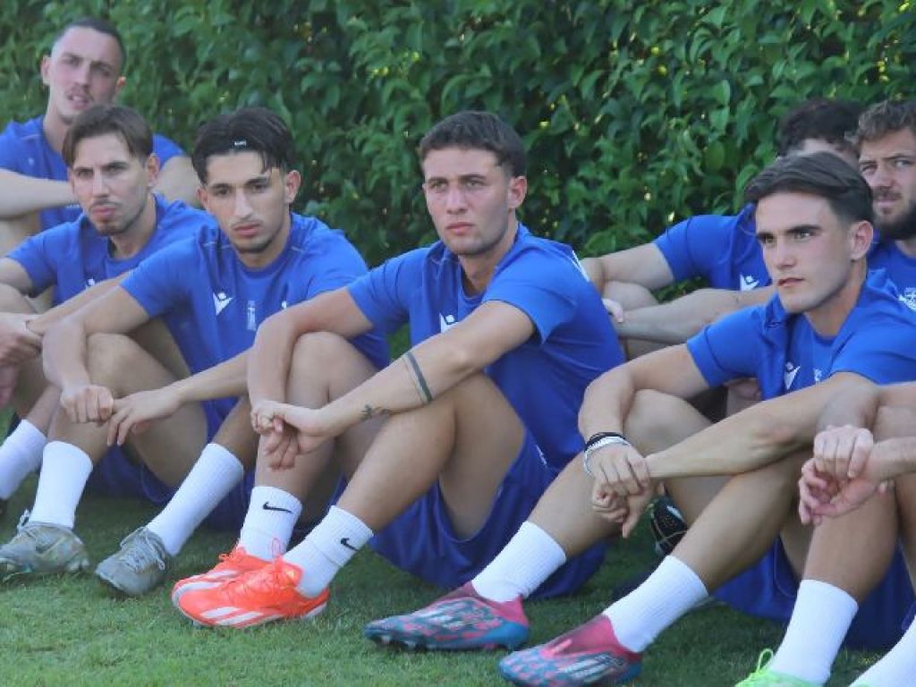 Εννέα μεταγραφές, επτά ανανεώσεις