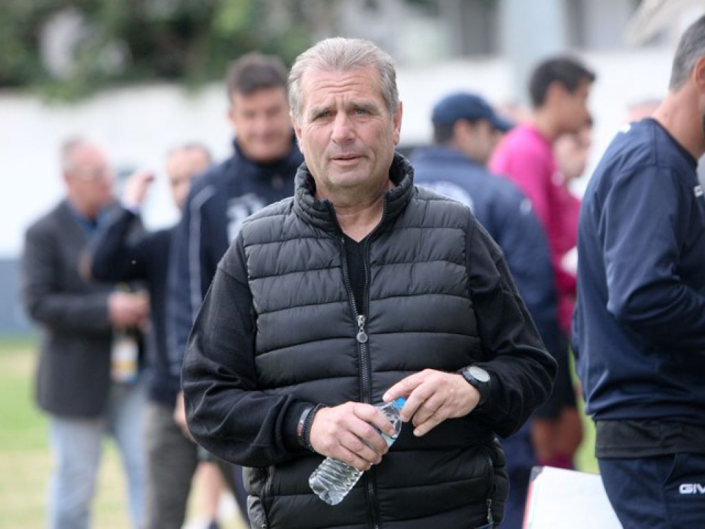 Στο… πλευρό των Νέων