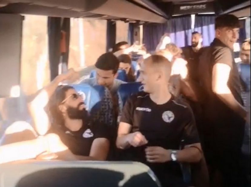 «Ο αετός πεθαίνει στον αέρα…» (video)