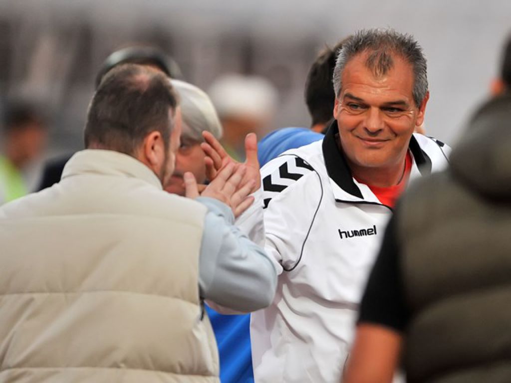 Είδε προσεχείς αντιπάλους