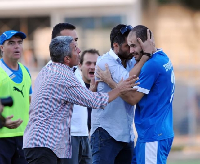 Τριποτσέρης: «Πρόκριση με ΑΕΚ»