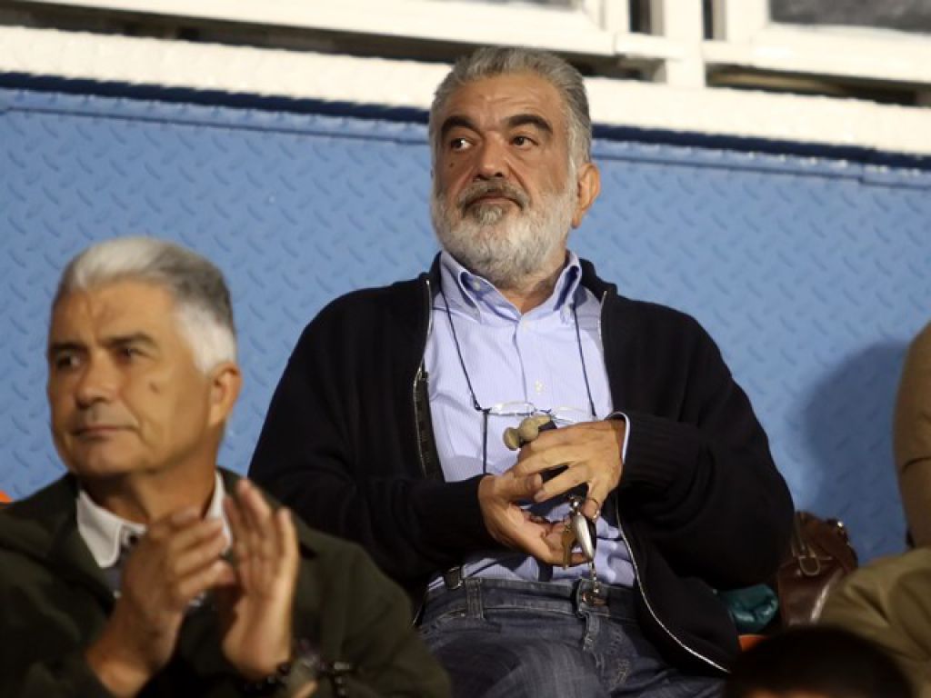 «Αποθέωση» από Βελλή