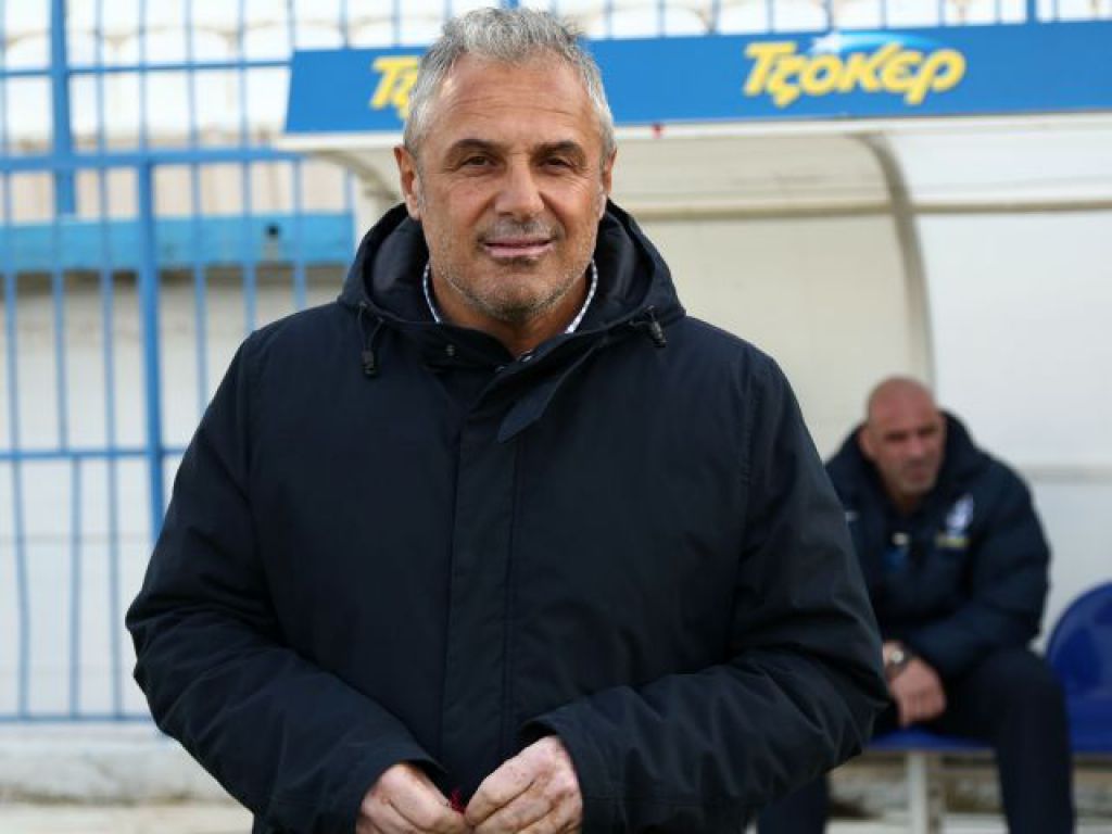 Εν αναμονή Βοσνιάδη