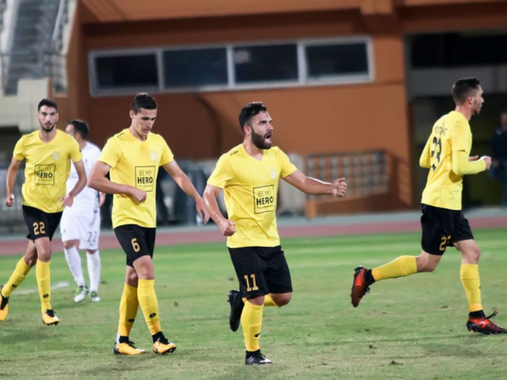 «Θα σπάσουμε το ρόδι»