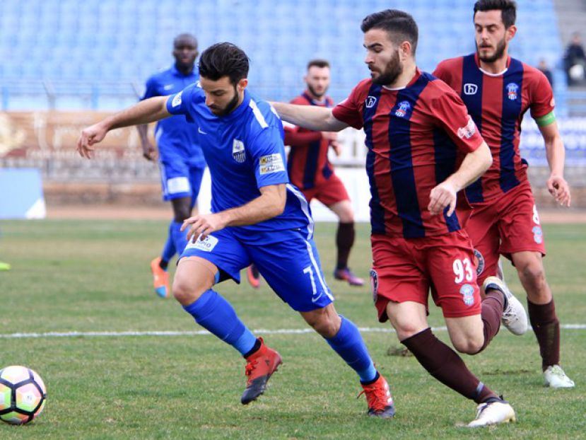 Αγωνία για Παπαχρήστο