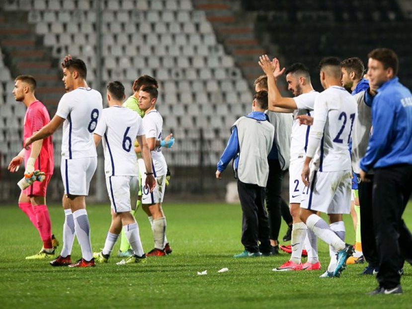 Πέντε στην Ελπίδων