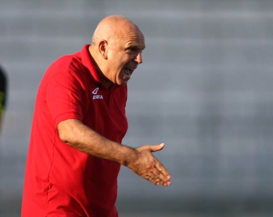 Βαζάκας: «Άνοδο με τα Ψαχνά»