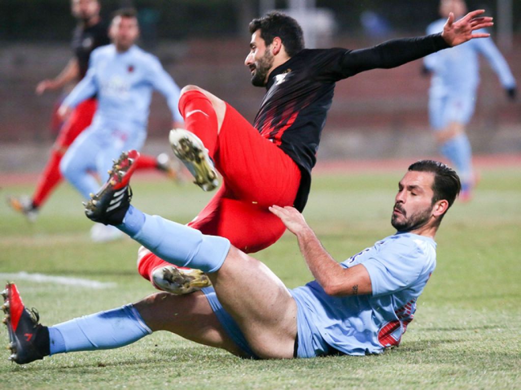 Άντεξε με δέκα η Παναχαϊκή