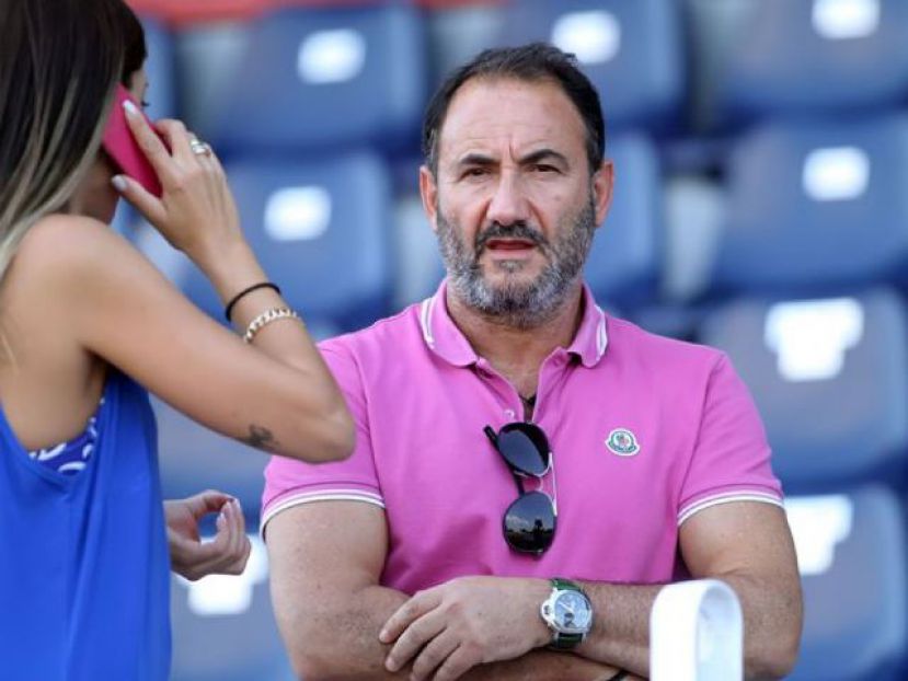 Αγωγή 8 παικτών κατά Μιχαλάκη