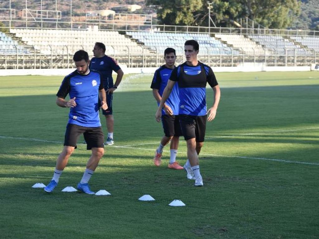 Προσφυγή Χανίων για τις ανανεώσεις