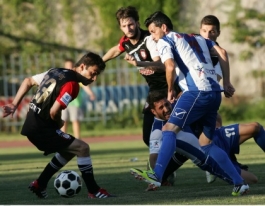 Κρούση σε Κατσίκη η Δόξα