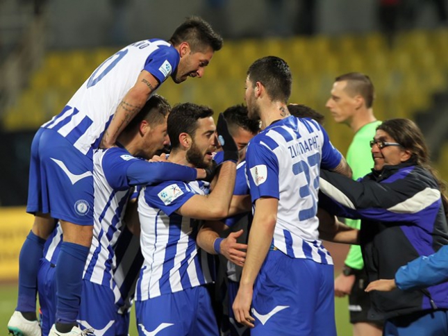 Πασάς στην κορυφή