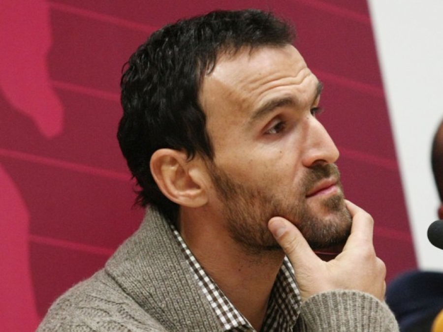 «Αντίο» Νταμπίζα με αιχμές