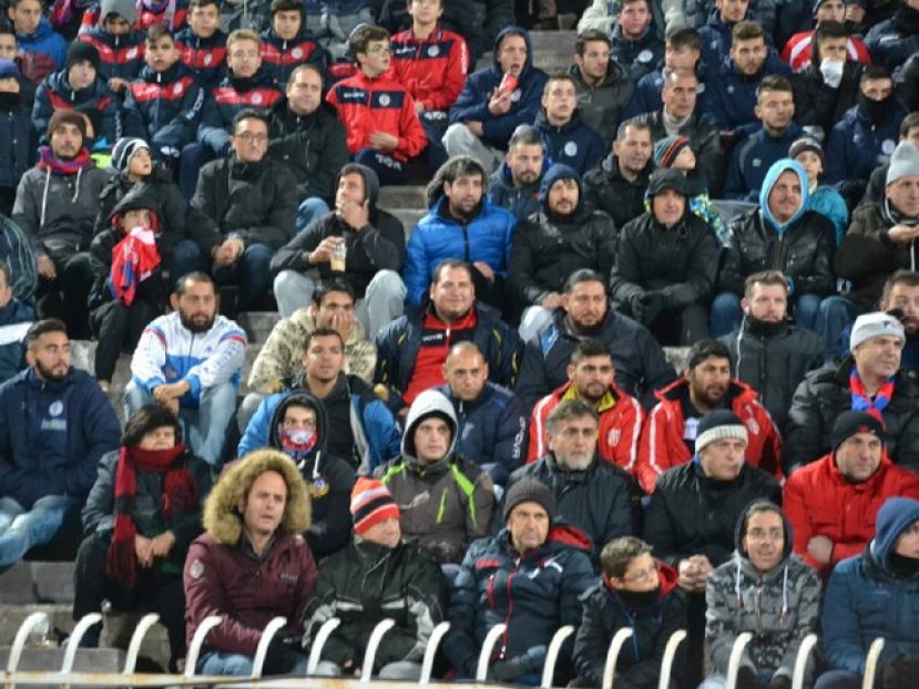 Τα εισιτήρια με Πανθρακικό