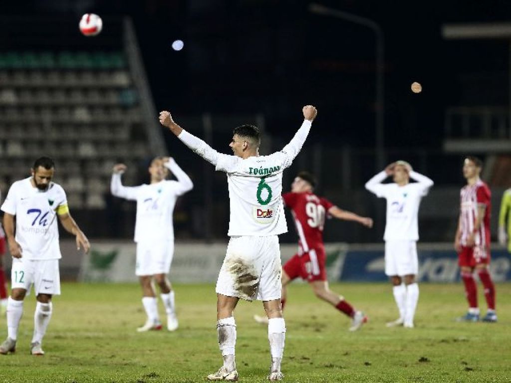 Super Λεβαδειακός