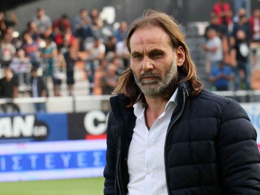 «Τα μασημένα λόγια κούρασαν»