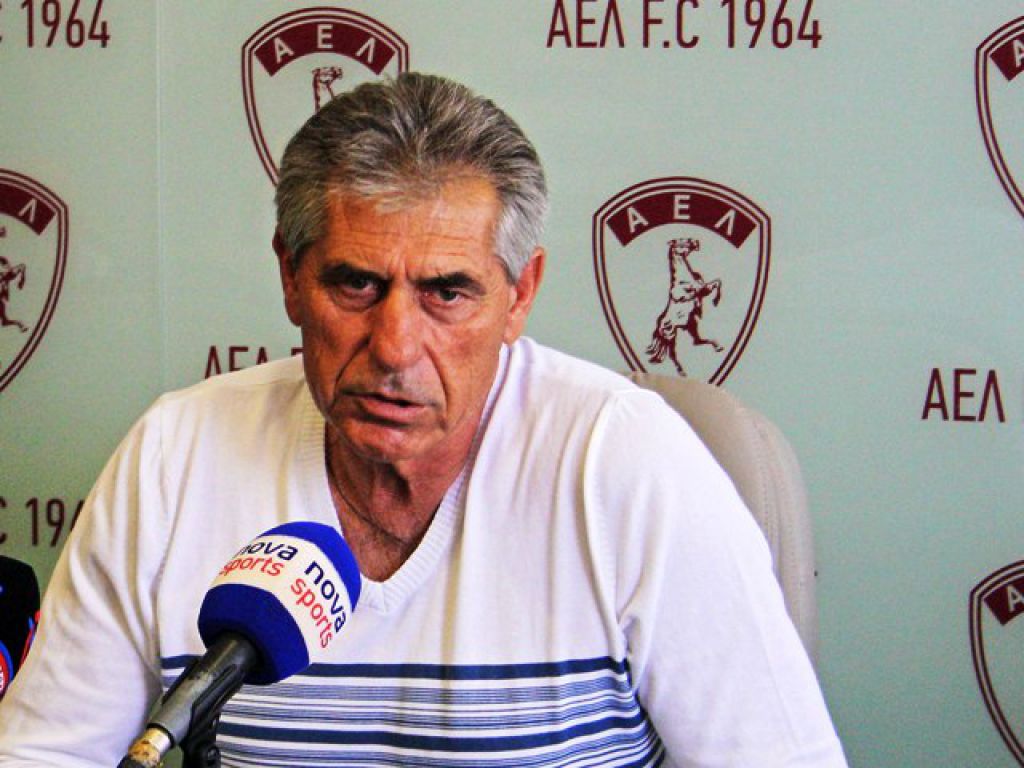 Έξι παίκτες στην έξοδο