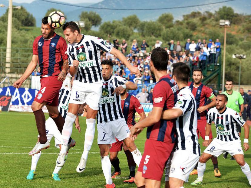 Περιμένει τις εξελίξεις