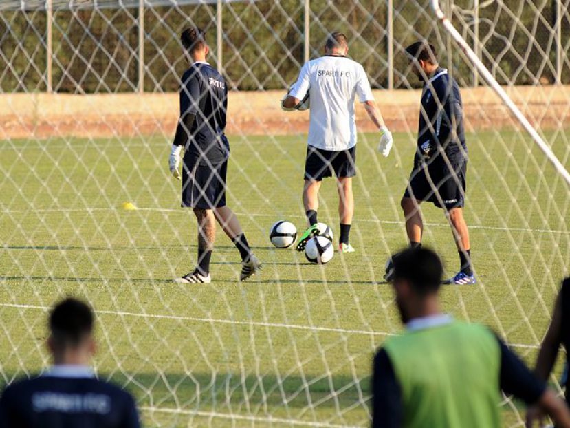 Στελεχώνει την Κ19