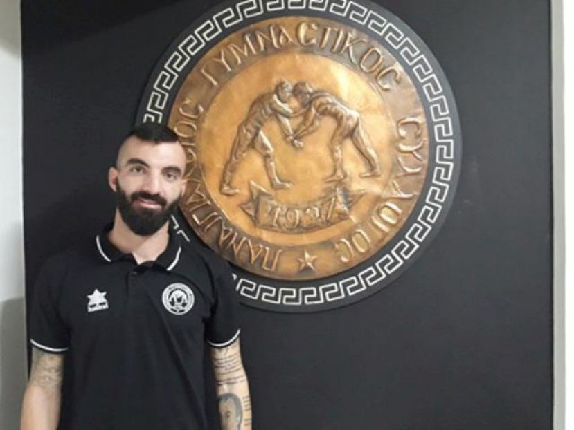 «Εκεί που του αρμόζει»