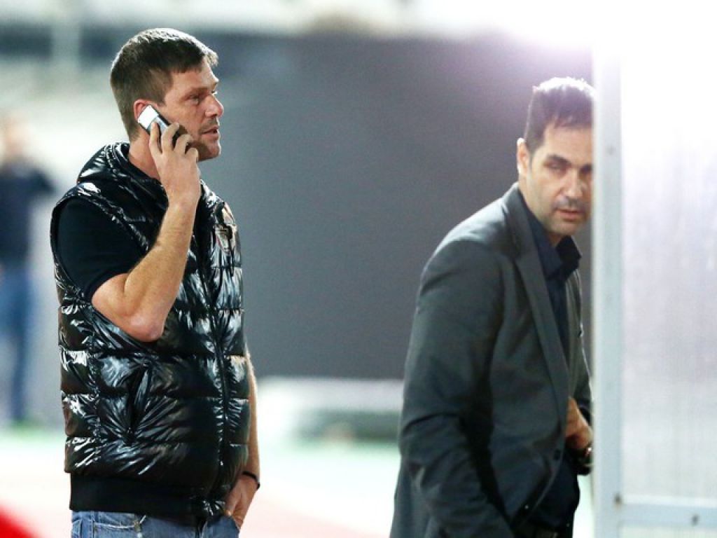 «Εγώ αχυράνθρωπος;»