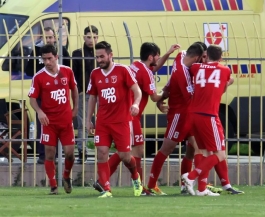 Συνάντηση επί ηλειακού εδάφους