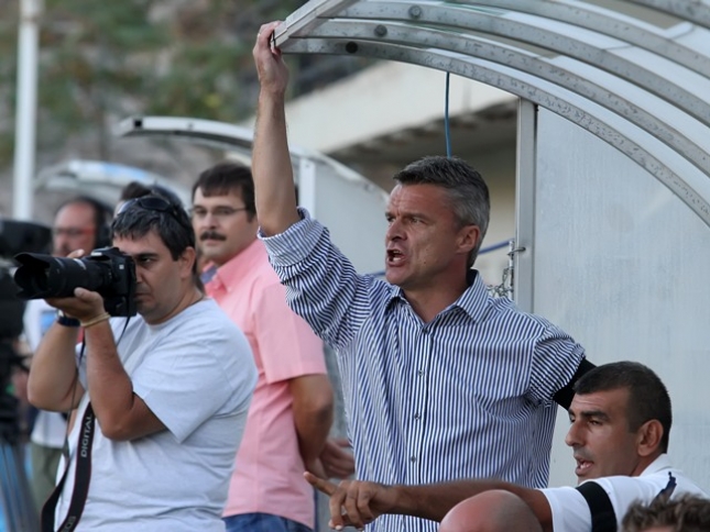 Με Πούλγκα, Τραγουλιά η Καλλιθέα