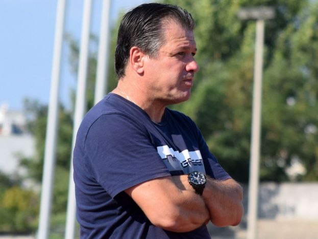 «Τρεις μήνες καθόμασταν και τώρα…»