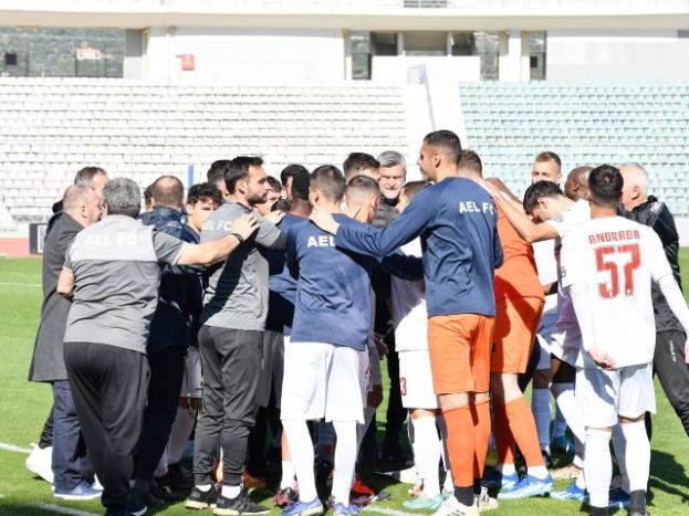 Ελλιπής στην πρεμιέρα η ΑΕΛ