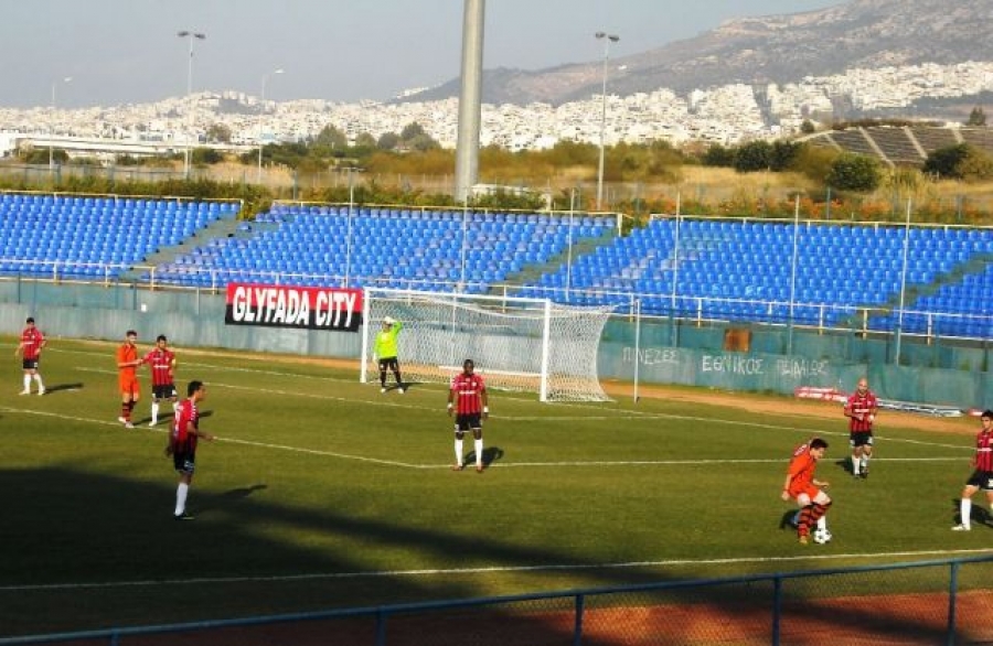 Φήμες για Χειρίδη στη Γλυφάδα